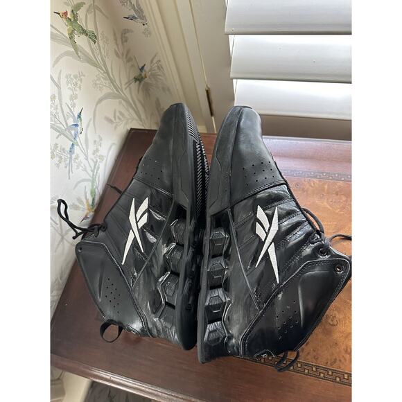 Size 10- Reebok Hexride Team Basketball Shoes Black Silver